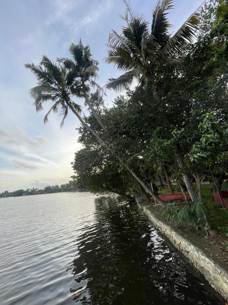 Ashtamudivillas Kollam Dış mekan fotoğraf